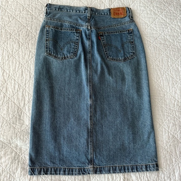 Levi's Blue Denim Skirt - Picture 9 of 10